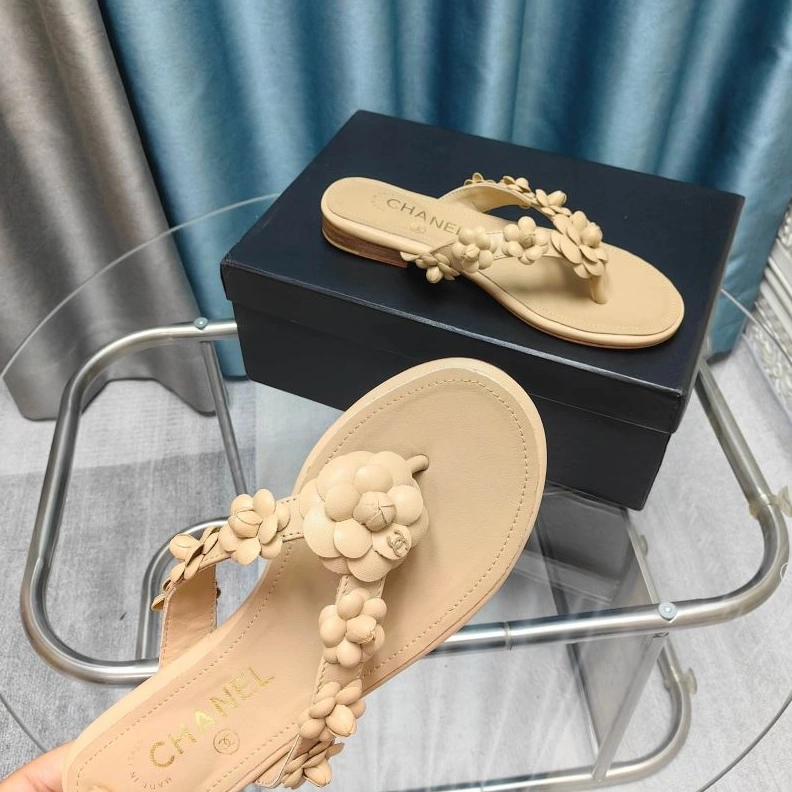 GoodFit Chxnxl Slippers 122356