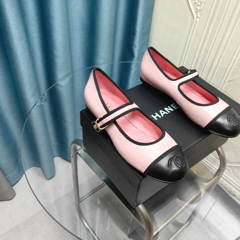 Resilient Chxnxl Flat Shoes 123154