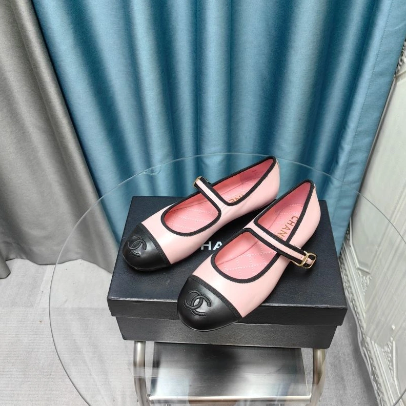 Resilient Chxnxl Flat Shoes 123154