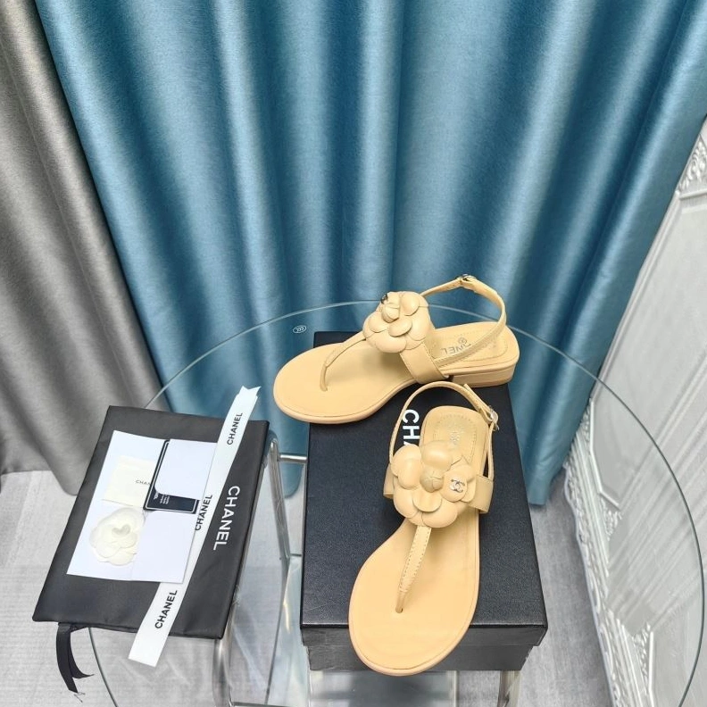 ModernLook Chxnxl Sandals 122803