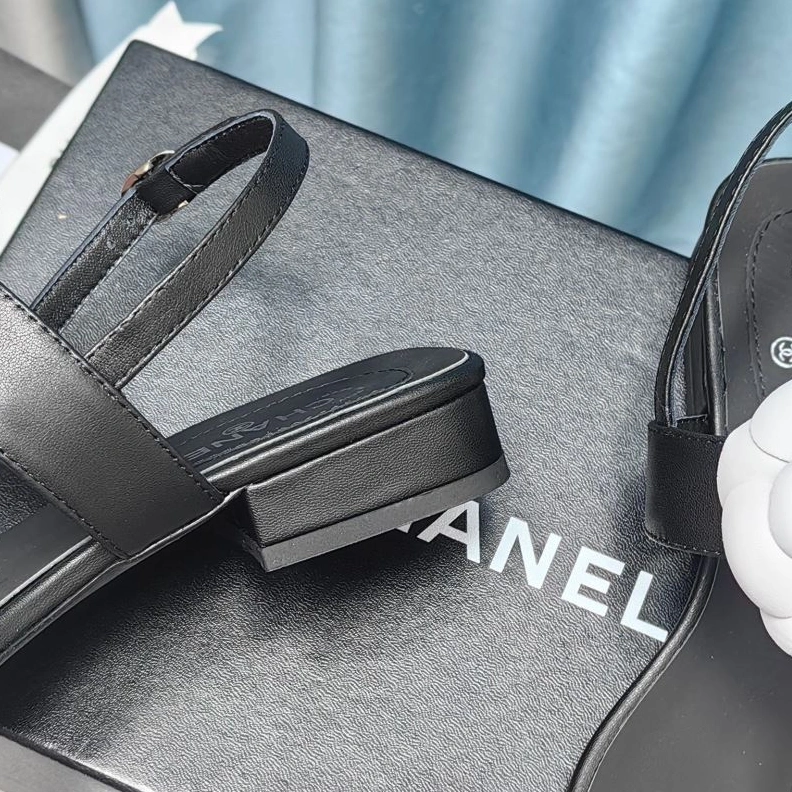 Durable Chxnxl Sandals 122804