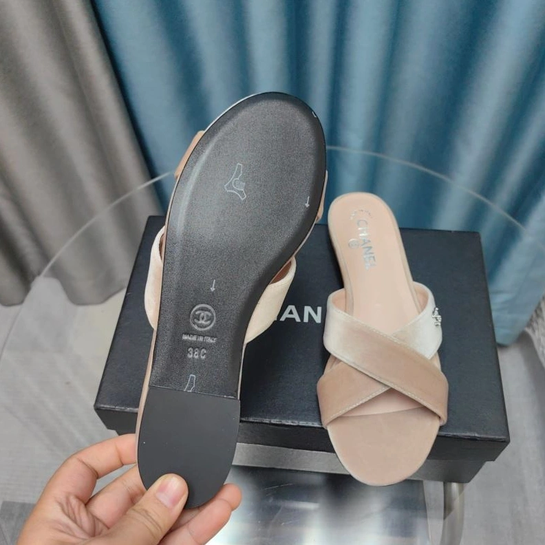 Efficient Chxnxl Slippers 122355