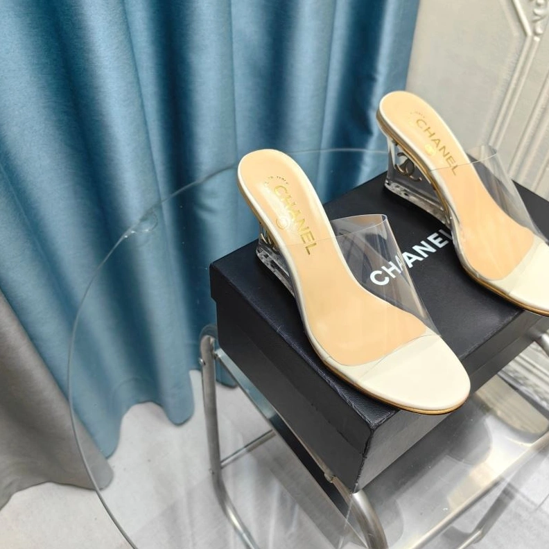 Practical Chxnxl Slippers 122361