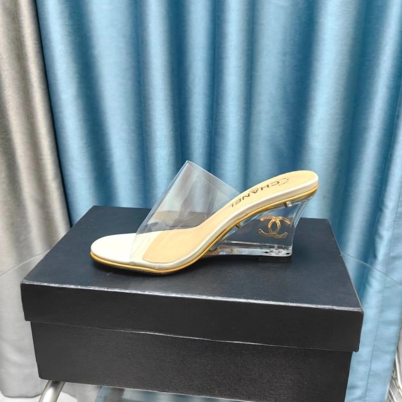 Practical Chxnxl Slippers 122361
