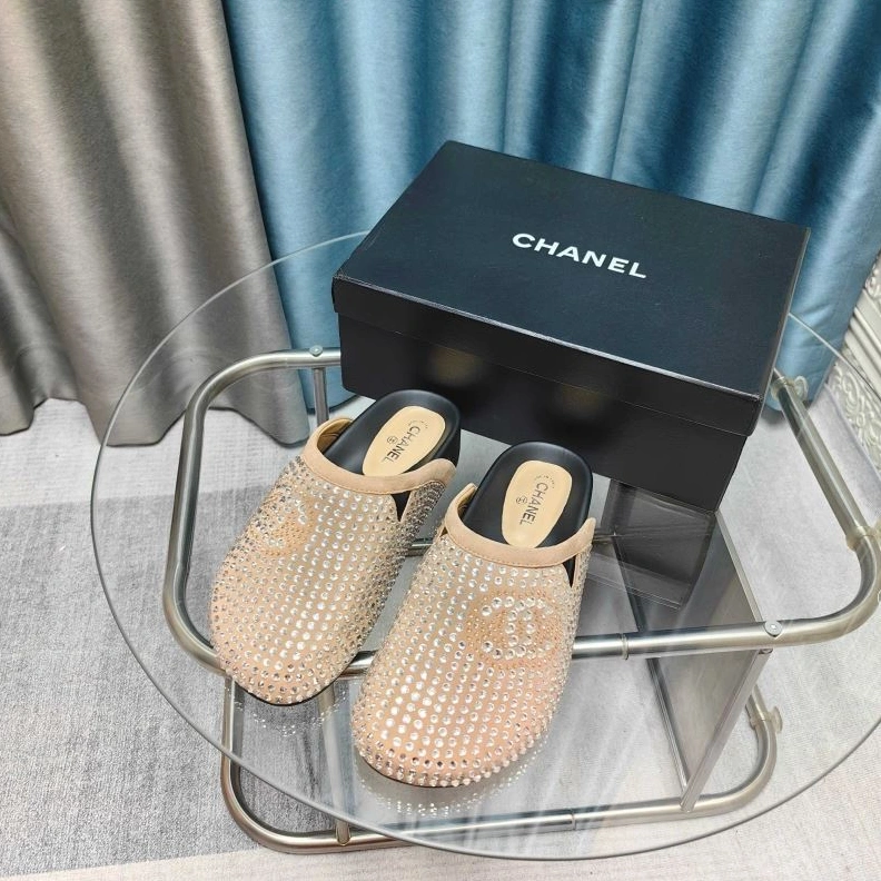 Compact Chxnxl Slippers 122366