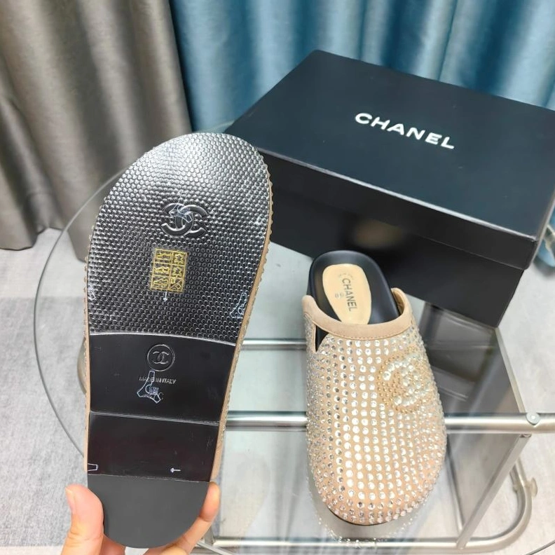 Compact Chxnxl Slippers 122366