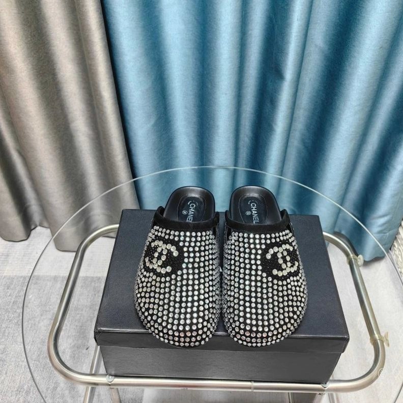 Affordable Chxnxl Slippers 122364