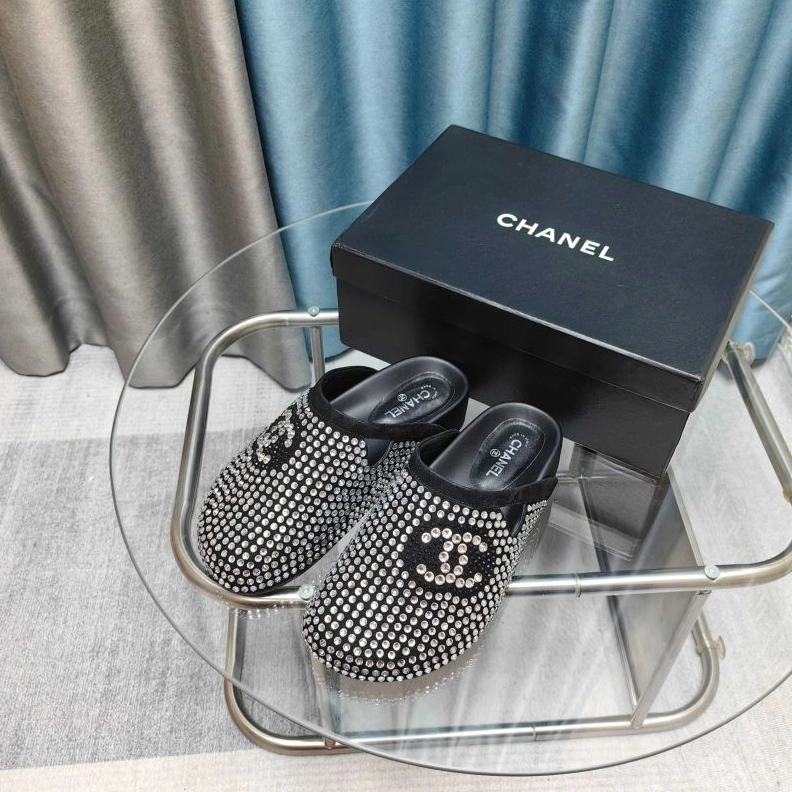 Affordable Chxnxl Slippers 122364