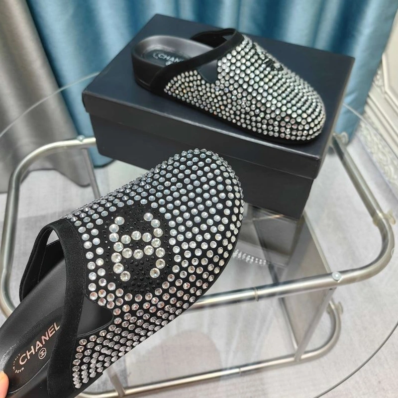 Affordable Chxnxl Slippers 122364