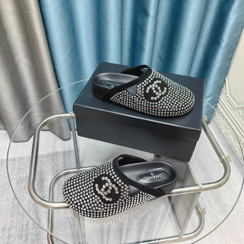 Affordable Chxnxl Slippers 122364