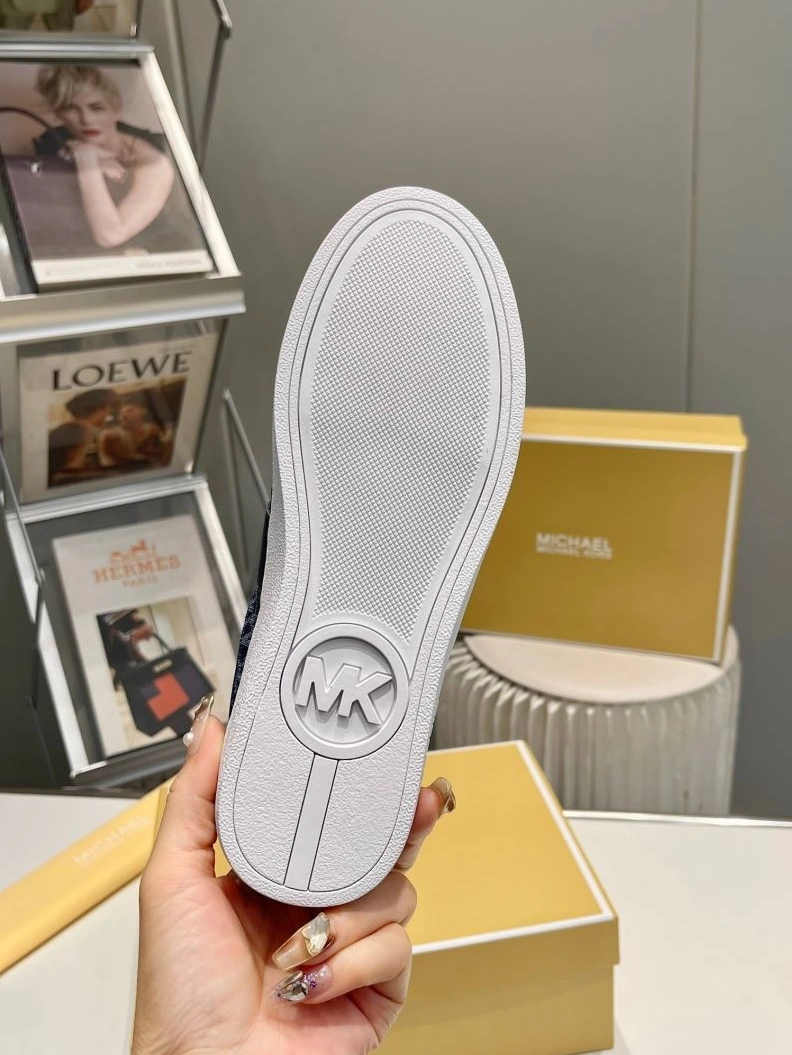 Cozy Othxr Sneakers 213022