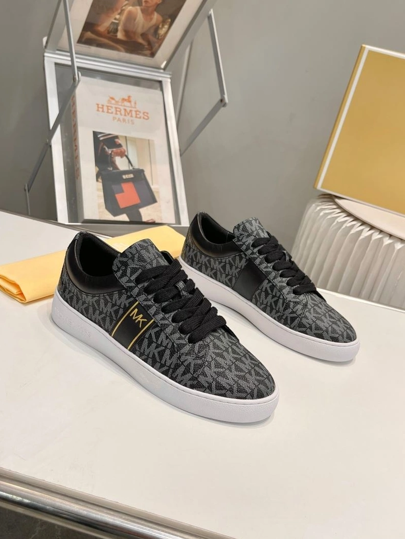 Fashionable Othxr Sneakers 213015
