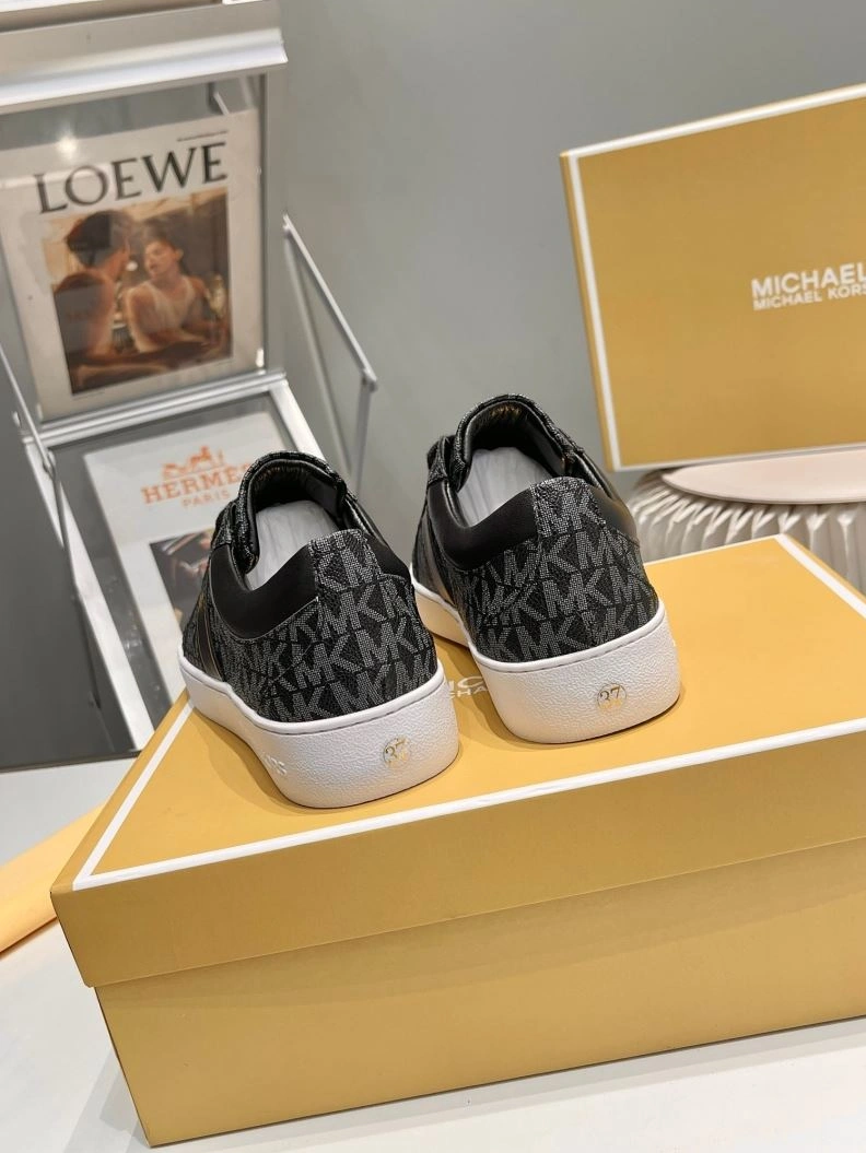 Fashionable Othxr Sneakers 213015