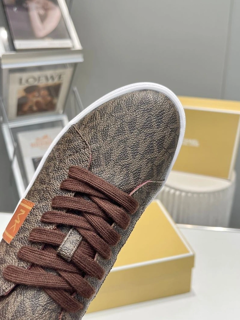 WellDesigned Othxr Sneakers 213005