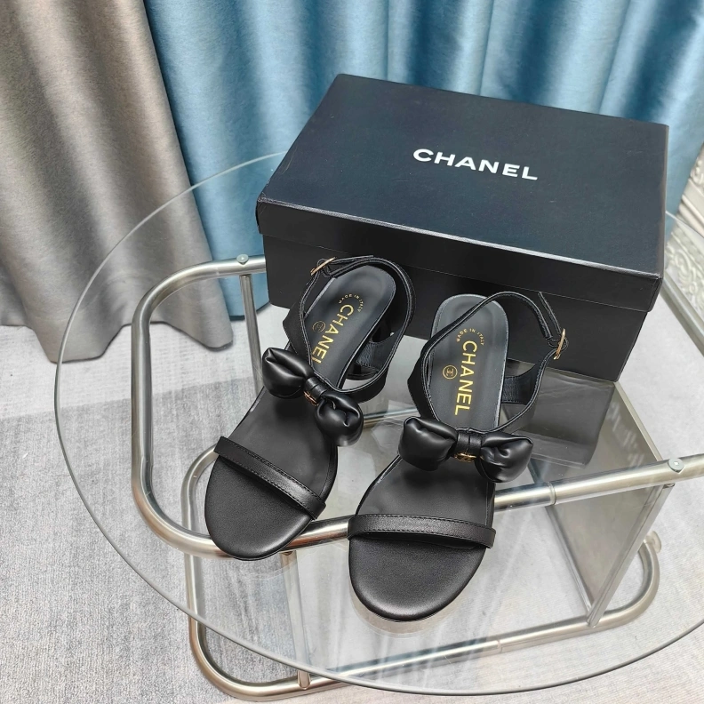 Lightweight Chxnxl Sandals 121849