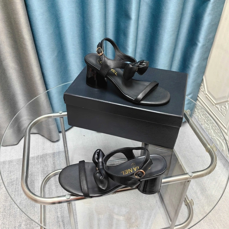 Lightweight Chxnxl Sandals 121849
