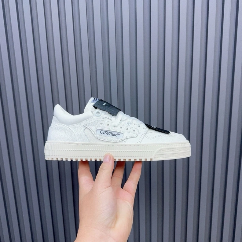 Trendsetting Off-Whxtx Sneakers 207791