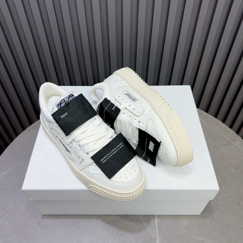 Trendsetting Off-Whxtx Sneakers 207791