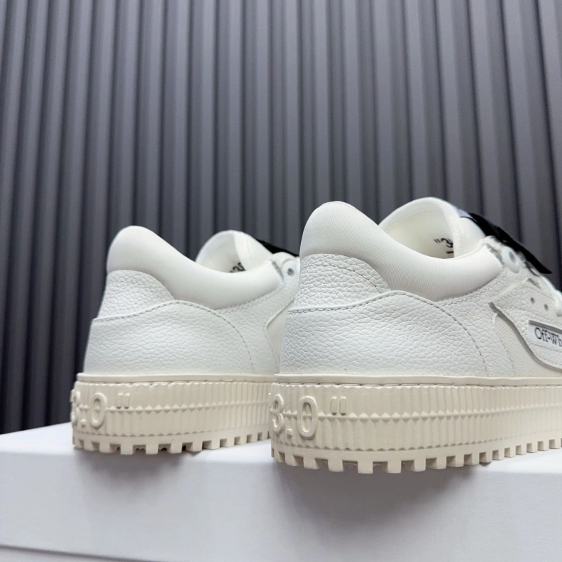 Trendsetting Off-Whxtx Sneakers 207791