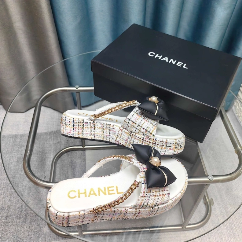 Elegant Chxnxl Slippers 121737