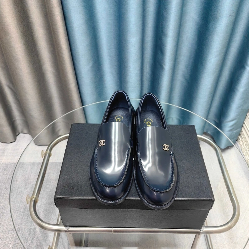Bold Chxnxl Leather Shoes 121972
