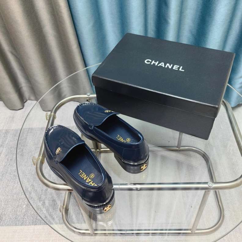 Bold Chxnxl Leather Shoes 121972