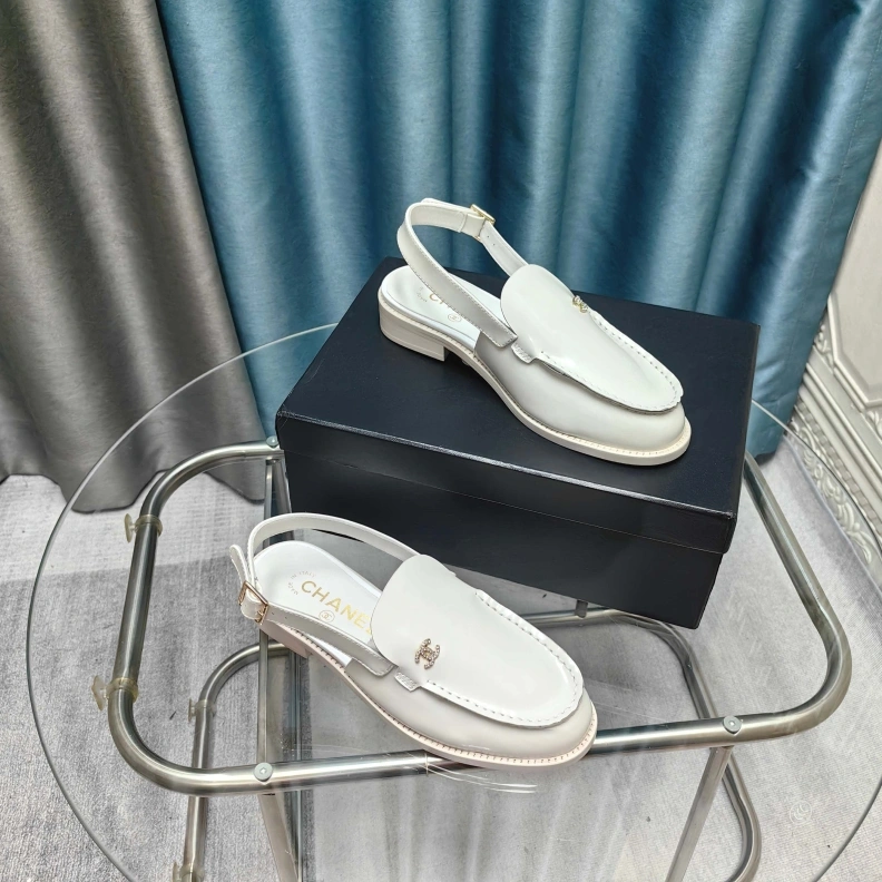 Vibrant Chxnxl Sandals 121851