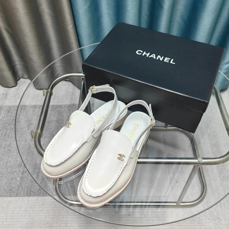 Vibrant Chxnxl Sandals 121851