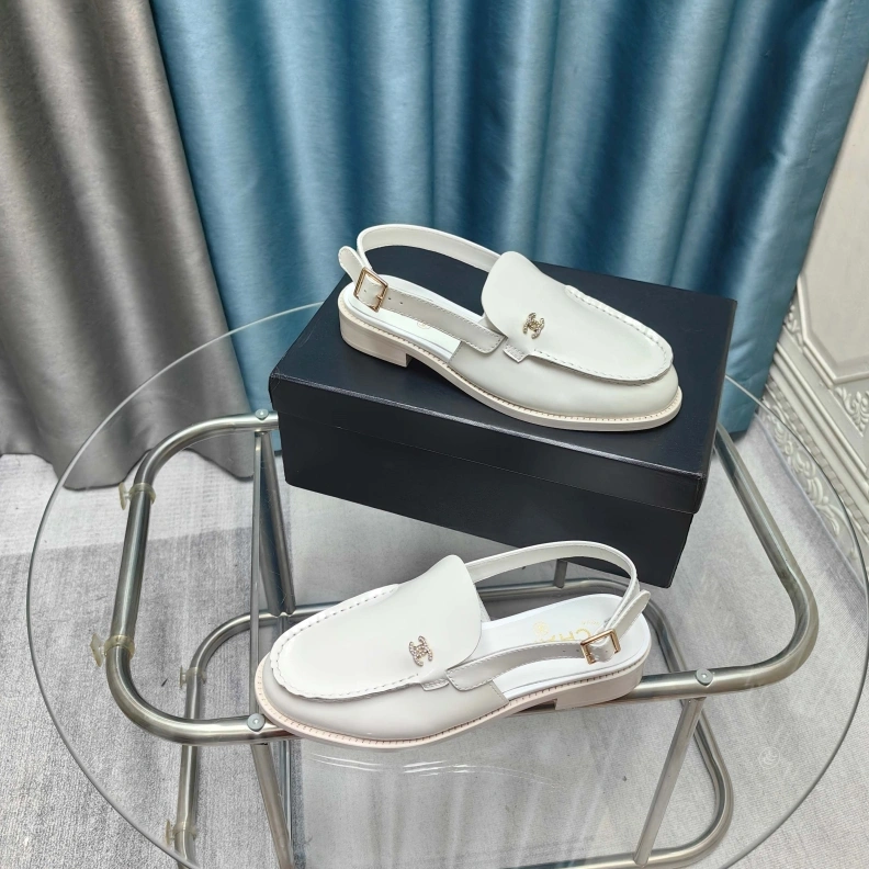 Vibrant Chxnxl Sandals 121851
