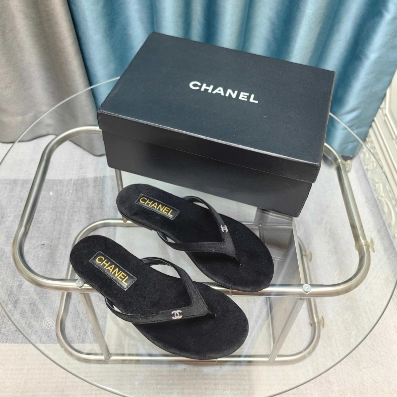 Chxnxl Slippers Bright 121727