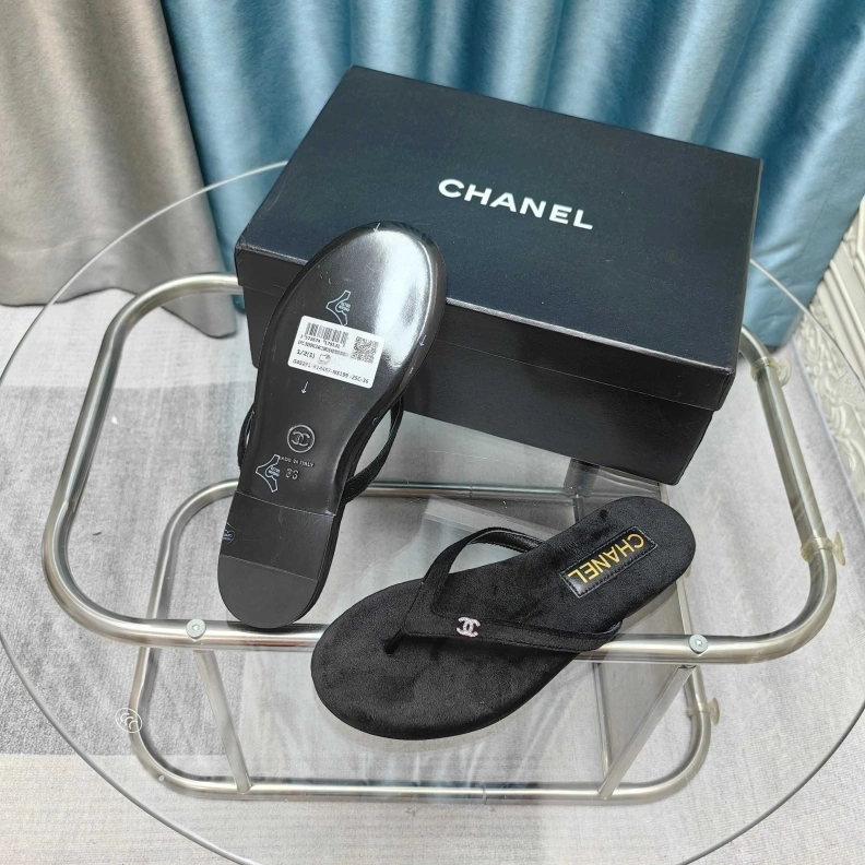 Chxnxl Slippers Bright 121727