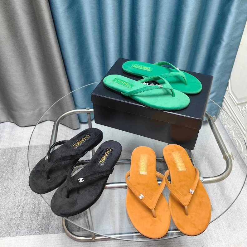 Chxnxl Slippers Bright 121727
