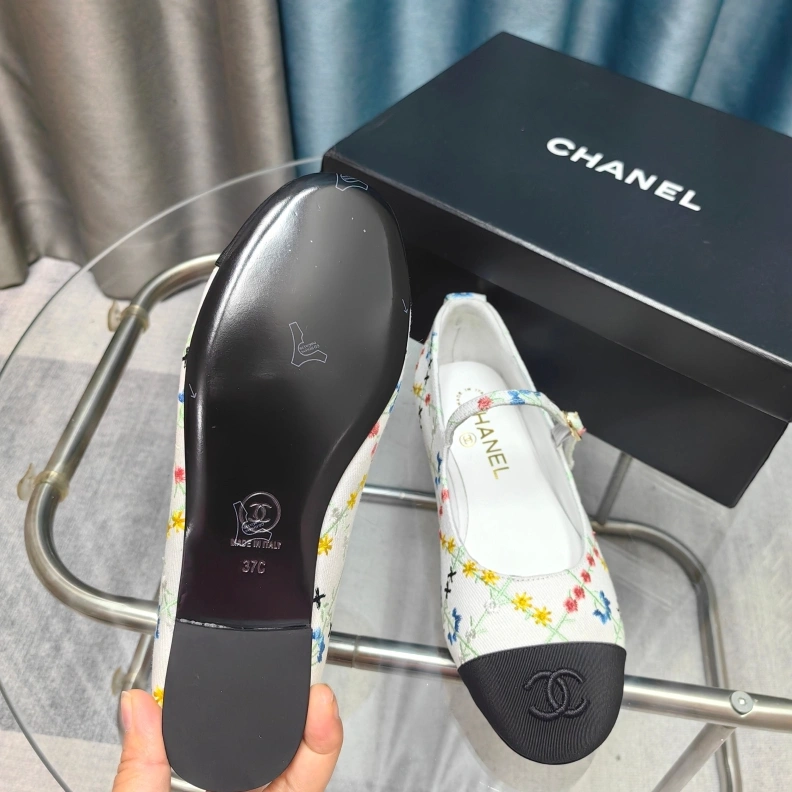 Popular Chxnxl Slippers 121722