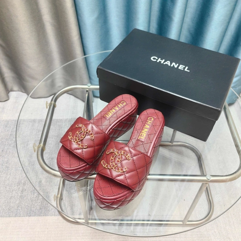 AllSeason Chxnxl Slippers 121715