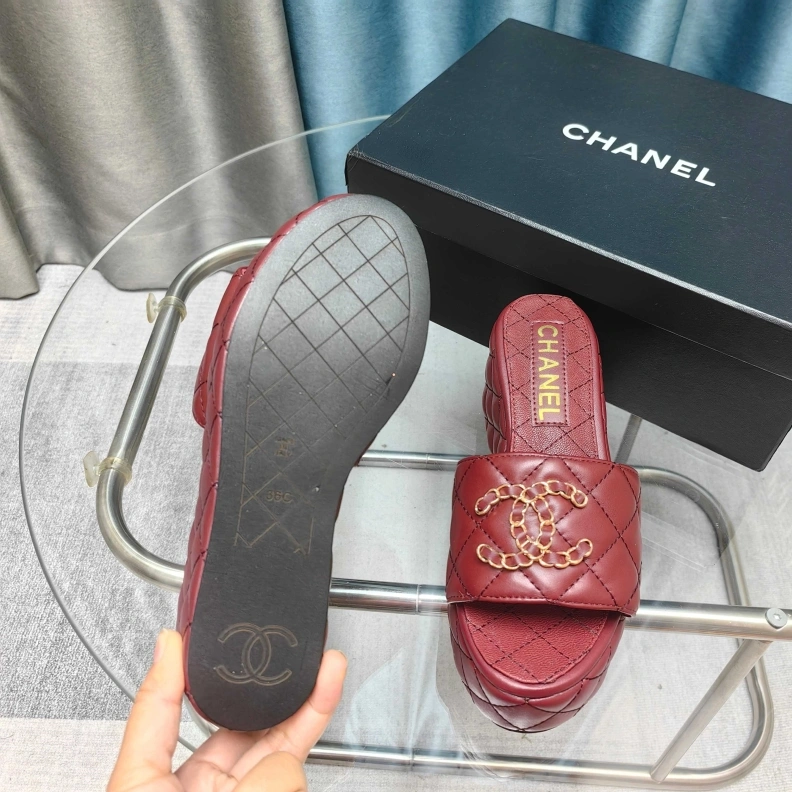 AllSeason Chxnxl Slippers 121715