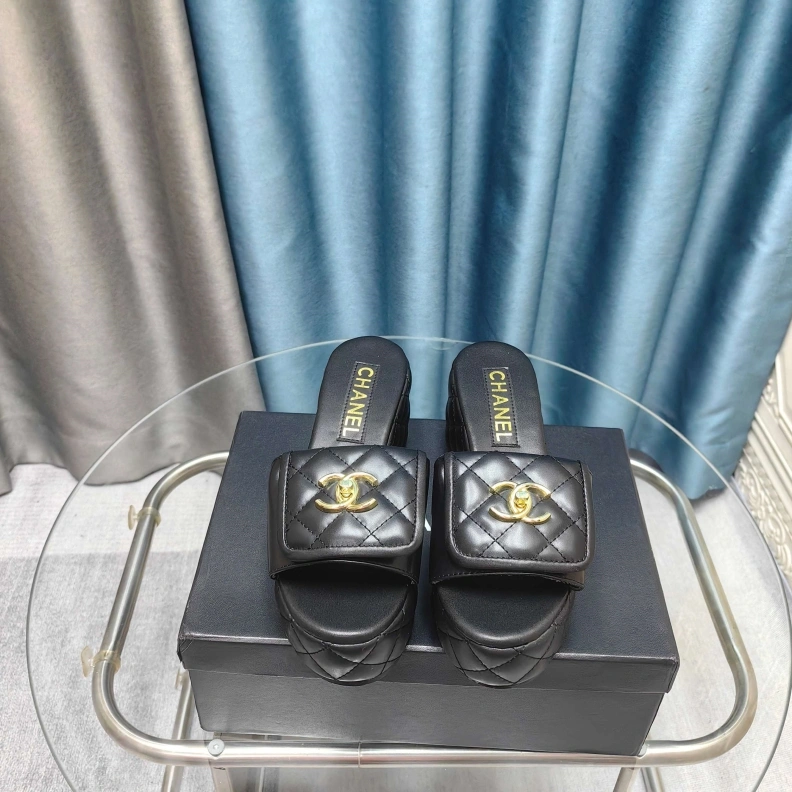 Chxnxl Slippers Refined 121702