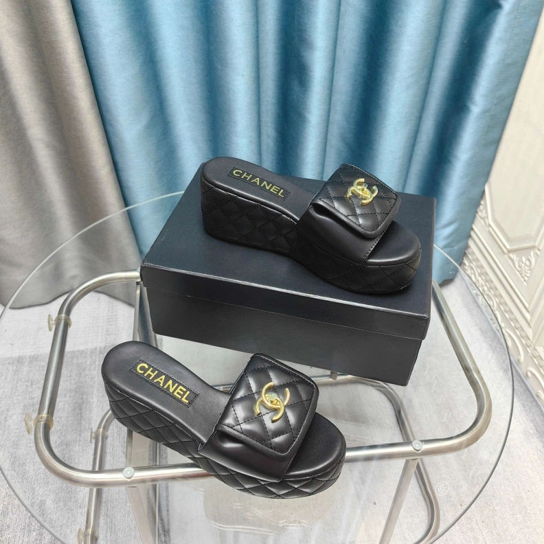 Chxnxl Slippers Refined 121702