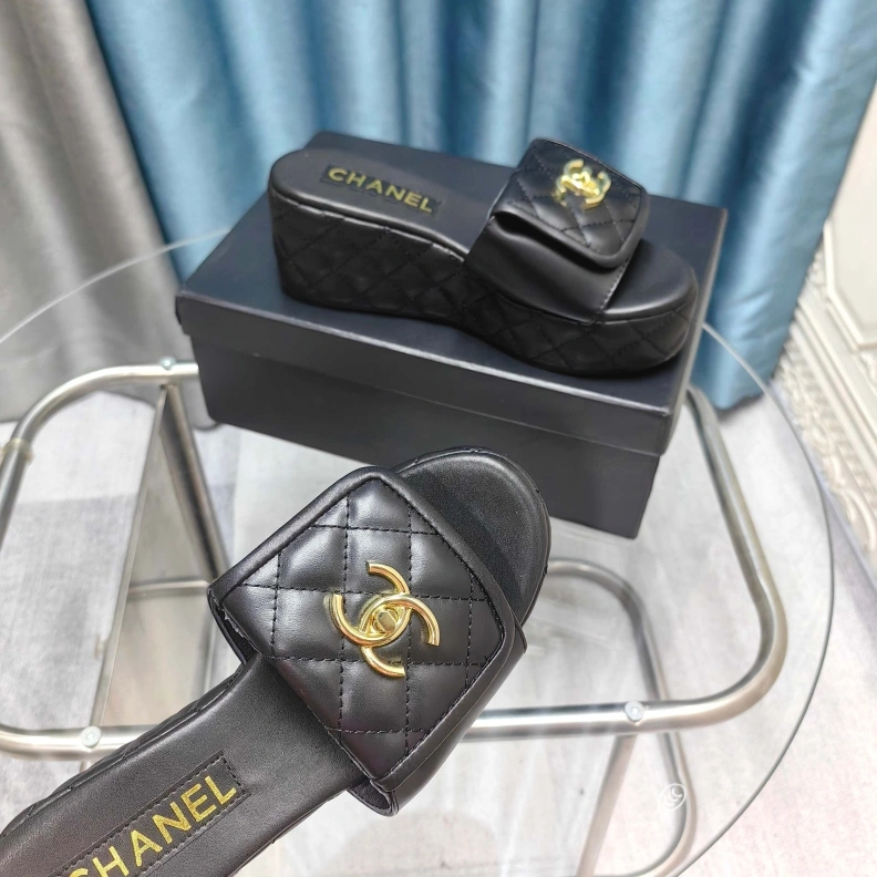 Chxnxl Slippers Refined 121702