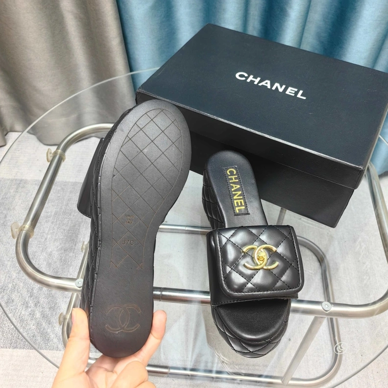 Chxnxl Slippers Refined 121702