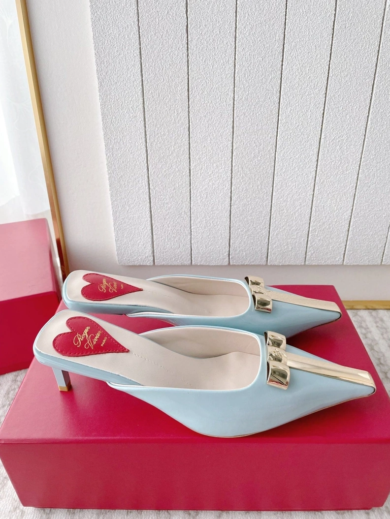 Vibrant Gxvxnchy Sandals 153043