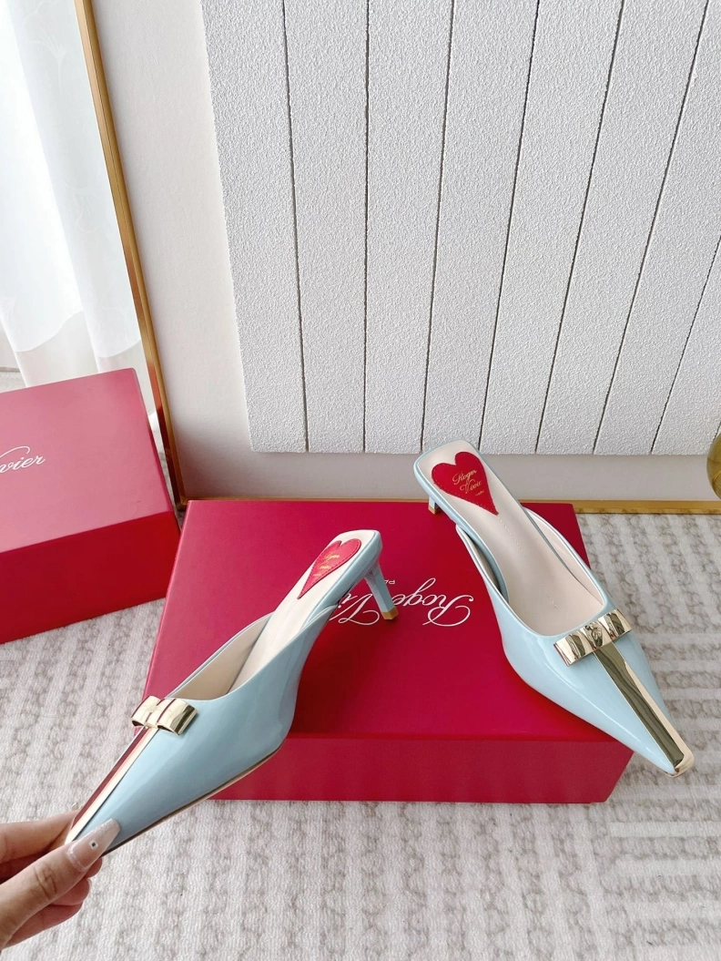 Vibrant Gxvxnchy Sandals 153043