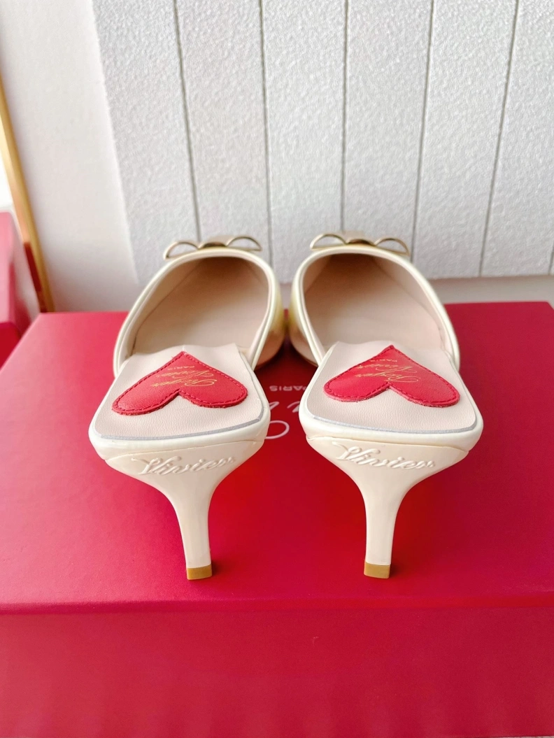 Cozy Gxvxnchy Sandals 153051
