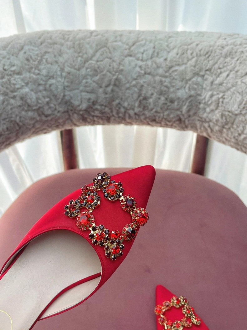 Gxvxnchy Sandals Sophisticated 153037