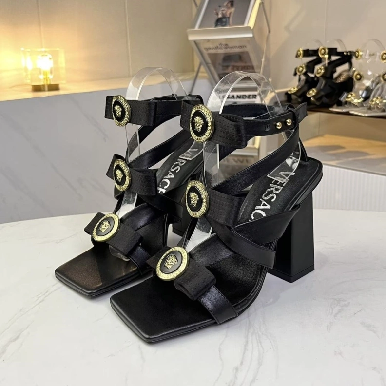 UrbanStyle Gxvxnchy Sandals 153024