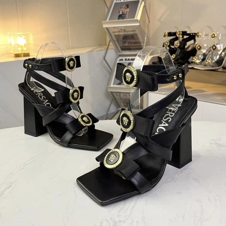 UrbanStyle Gxvxnchy Sandals 153024