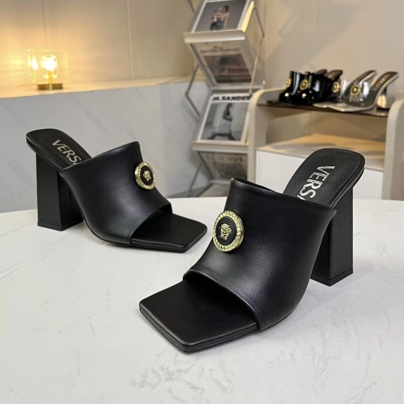 Classic Gxvxnchy Sandals 153026