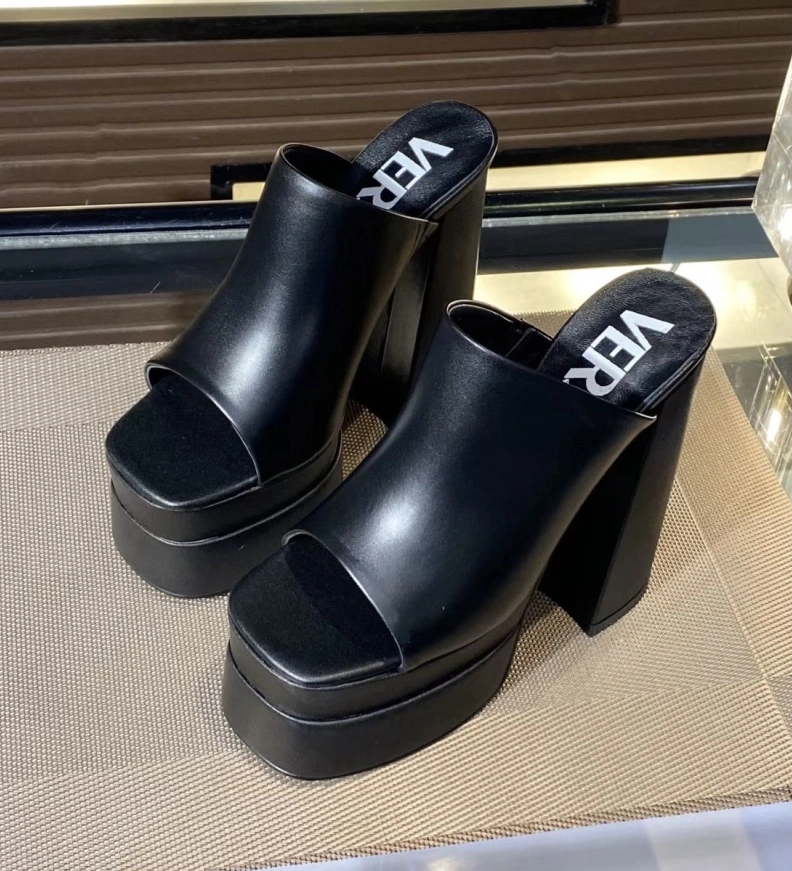 Refined Gxvxnchy Sandals 153020