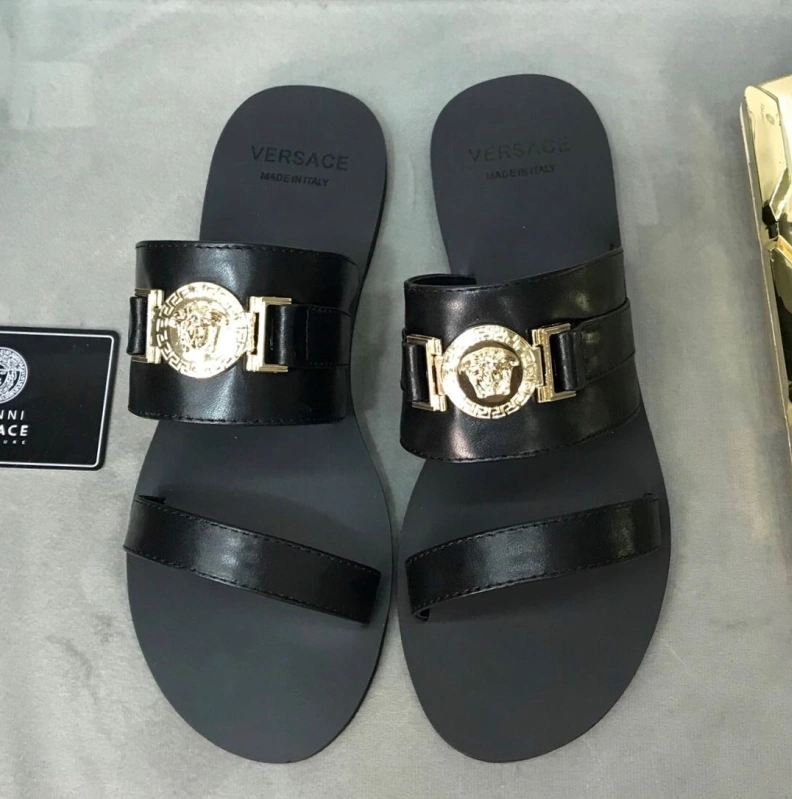 WellDesigned Gxvxnchy Slippers 152901