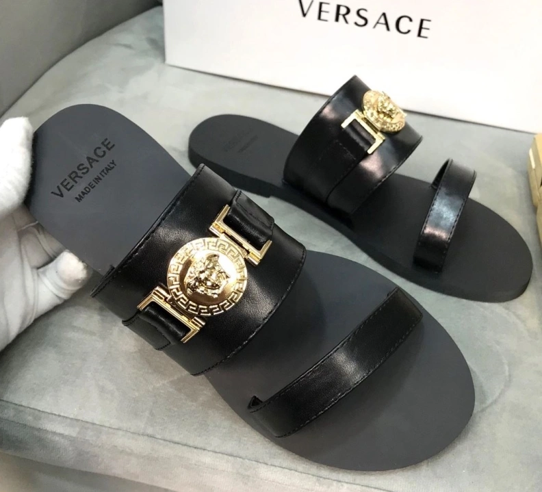WellDesigned Gxvxnchy Slippers 152901