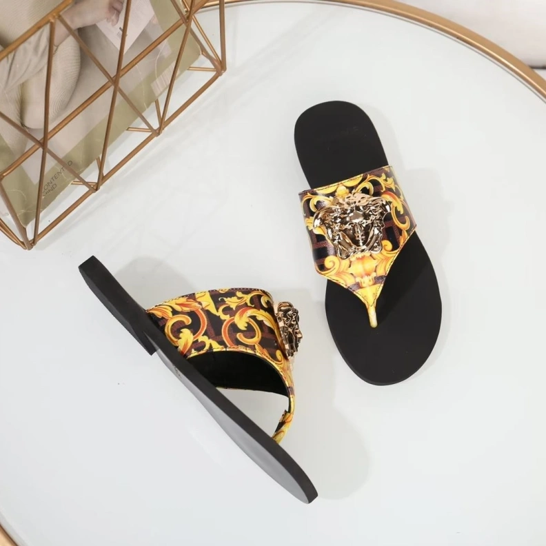 Trendsetting Gxvxnchy Slippers 152909